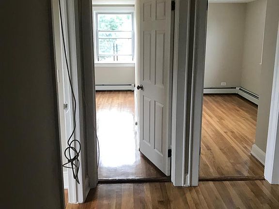 3rd image of 630 Valley Ave Floor 2