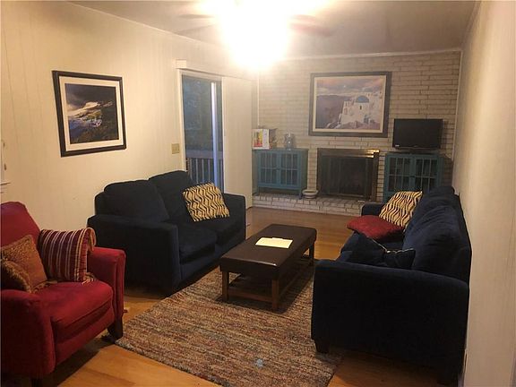 5th image of 2923 Evans Woods Dr