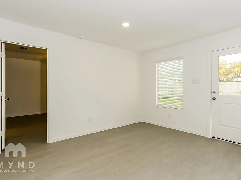 10124 Dalgreen Cir — Photo 10