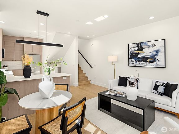 5th image of 4419 2nd Avenue NE #A