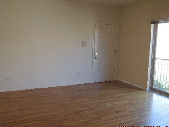 3rd image of 347 E 25th Pl #19C