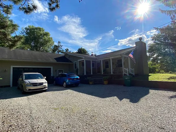 2665 Miller Dr, Lambertville, MI 48144