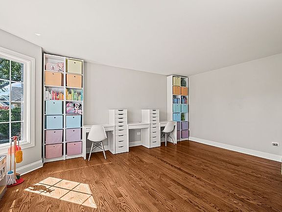 4th image of 8143 Stonegate Dr
