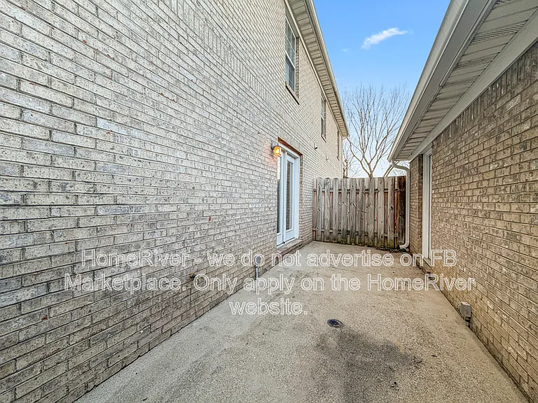 455 Patchen Dr — Photo 18