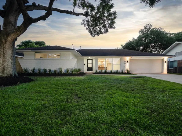 10814 Moonlight Dr, Houston, TX 77096