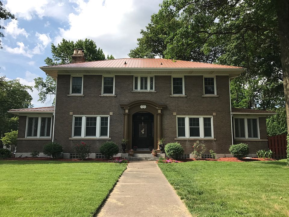 1st image of 7 Saint Andrews Ave