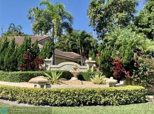 693 Deer Creek Corona Way, Deerfield Beach, FL 33442