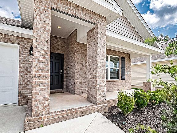 2nd image of 5805 Guinevere Ln