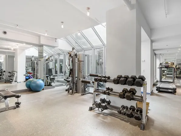 163 West 18th Street image 9 of 9