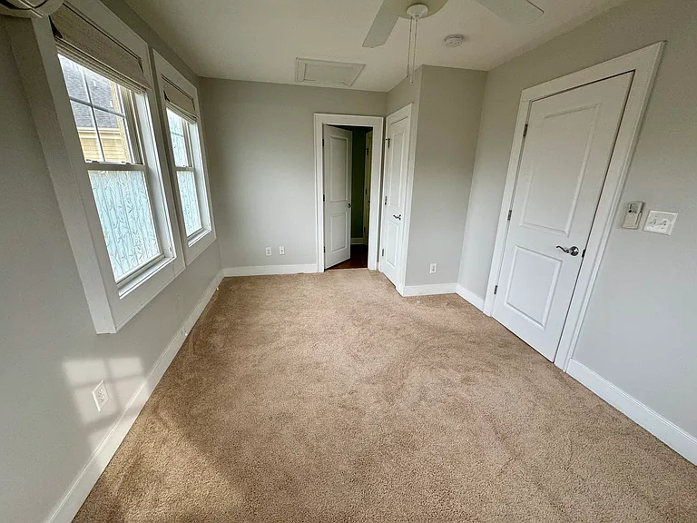 114 Caty Ln — Photo 8