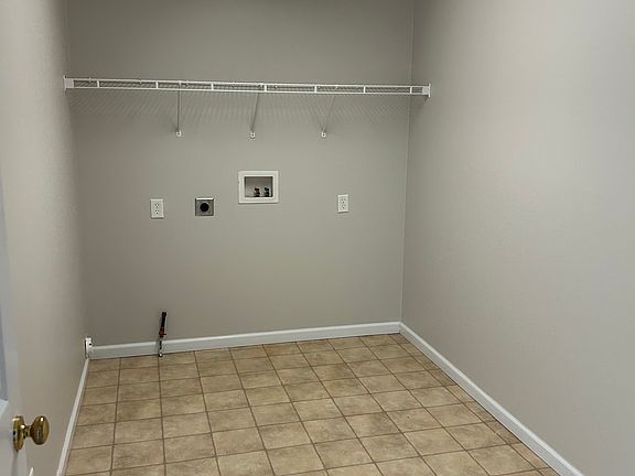 3rd image of 804 Whisper Creek Ct