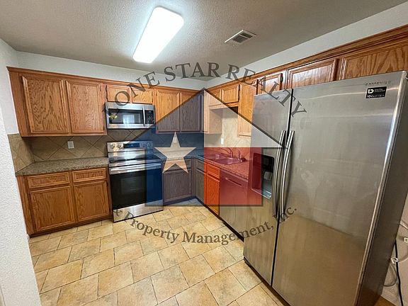 3rd image of 900 Yi Dr #B