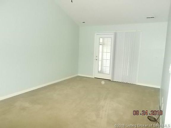 2nd image of 938 Twin Oaks Dr