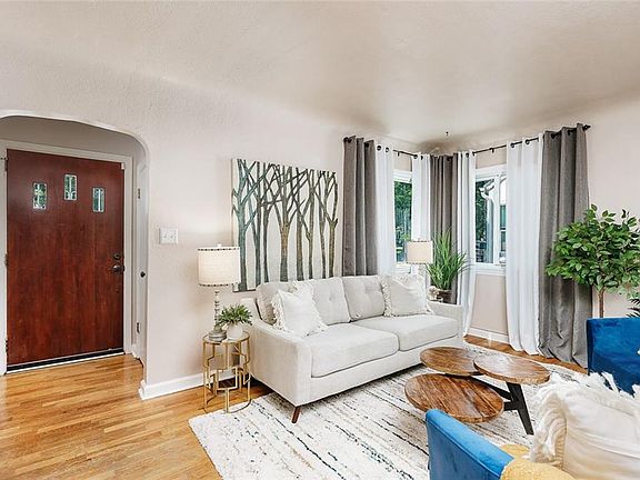 2nd image of 615 Burlington Ave