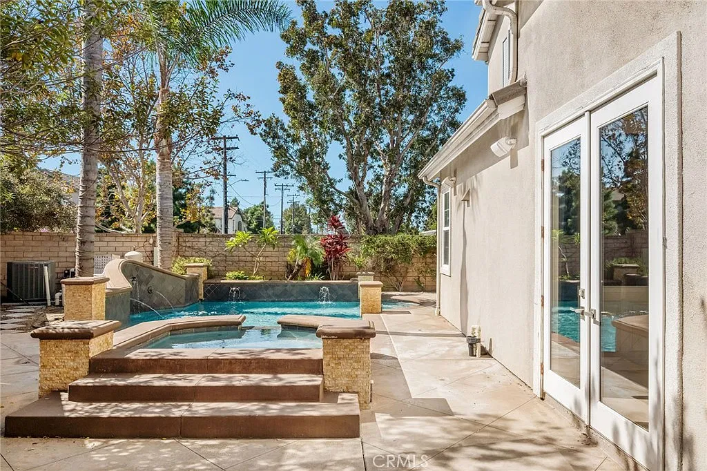 4 bed, 3.5 bath, 2575 sqft, $7,500 — Photo 3