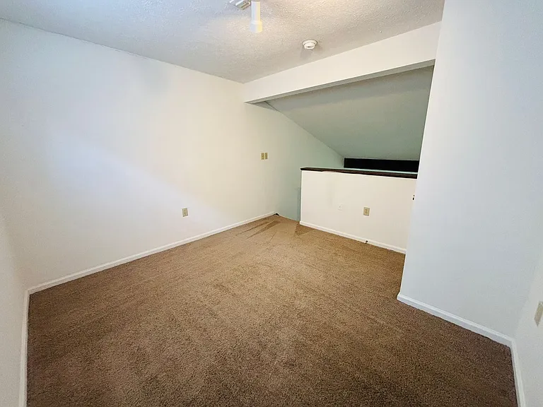 1400H University City Blvd — Photo 10