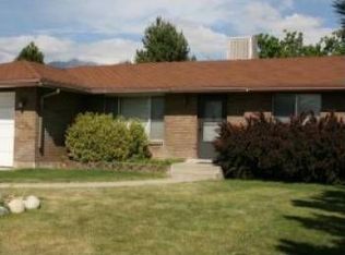 9907 S Petunia Way, Sandy, UT 84092
