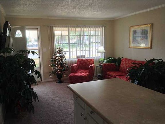 5th image of 540 Dorado Ave