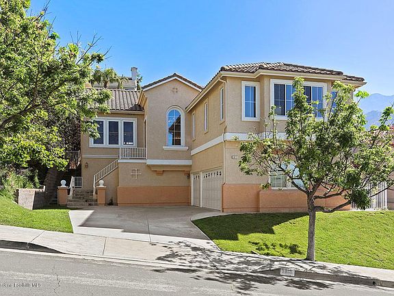 2nd image of 3813 Sky View Ln