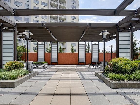 4th image of 40-26 College Point Blvd #1503