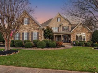 19 London Ct, Greer, SC 29650