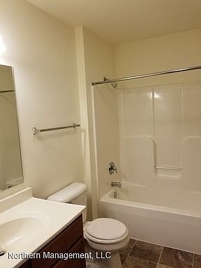 3rd image of 533 & 539 W Caine St #4471353