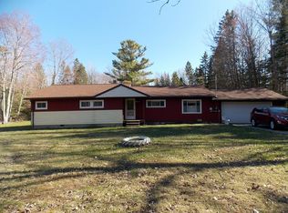 2909 Levering Rd, Cheboygan, MI 49721