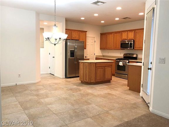 2nd image of 8104 Whiteriver Plateau Ln
