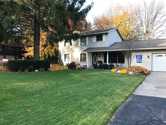 3rd image of 17113 Lakeview Ave