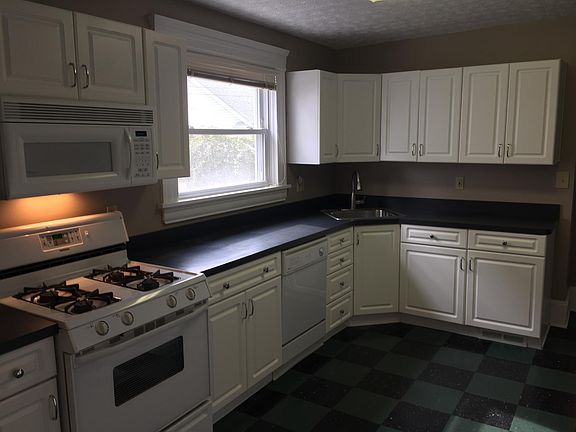 3rd image of 5211 Bridge Ave
