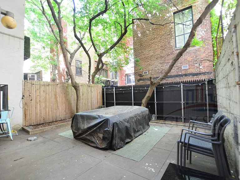 49 W 74th St #1R — Photo 3