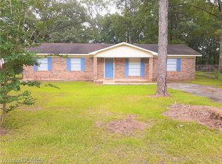 4880 Apache Dr, Eight Mile, AL 36613