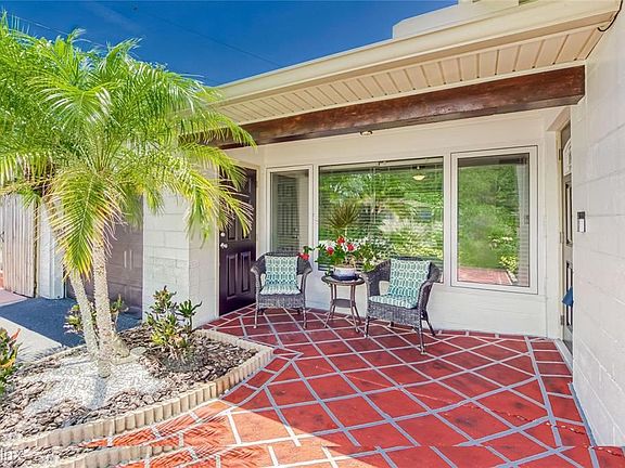 5th image of 2187R Orangewood Way