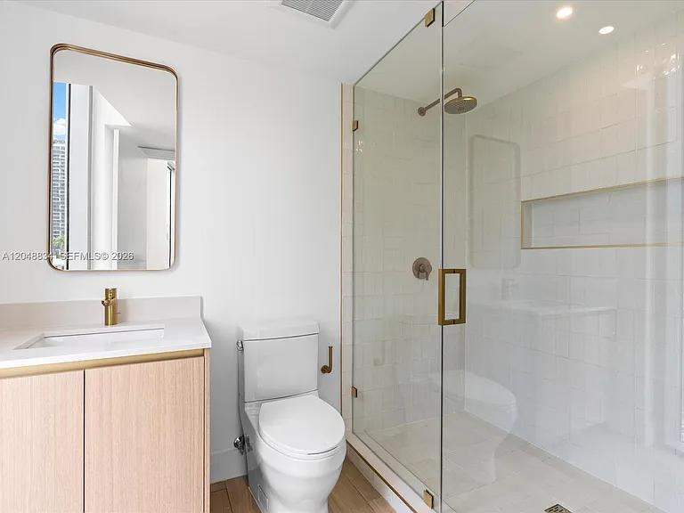 90 NE 32nd St #901 — Photo 23