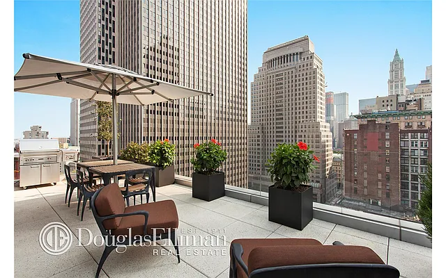 Sold by Douglas Elliman | media 26