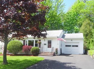 721 Hanover Ave, Liverpool, NY 13088