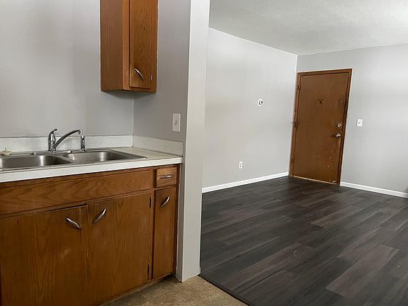 2nd image of 5146 Edgewood Ave N #4
