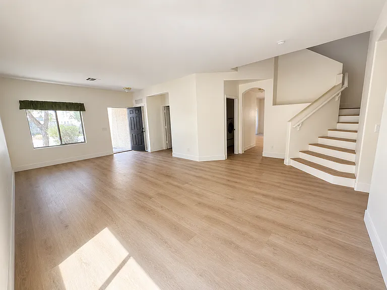 9541 W Frank Ave — Photo 16