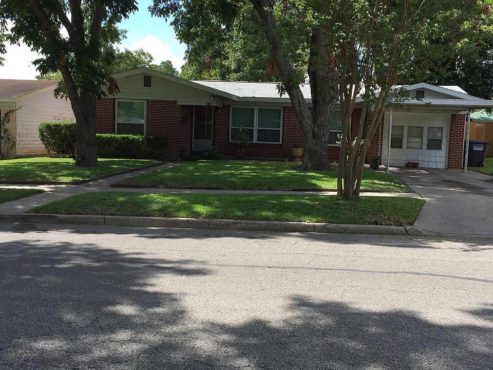 430 Beryl Dr- red brick