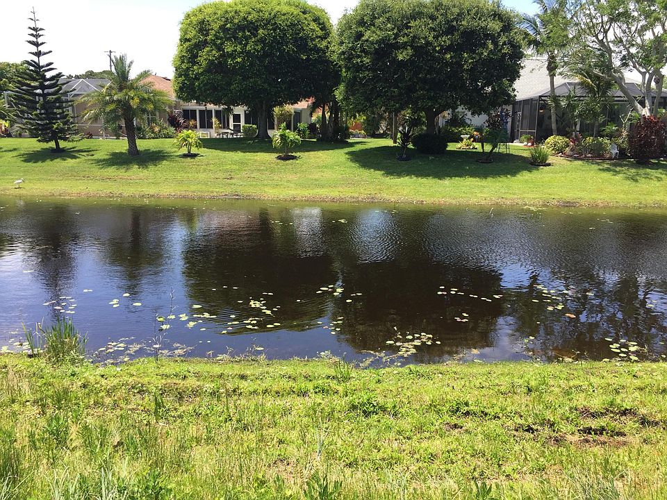 1st image of 1720 SE North Blackwell Drive
