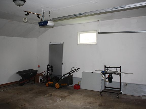 Another view of the garage