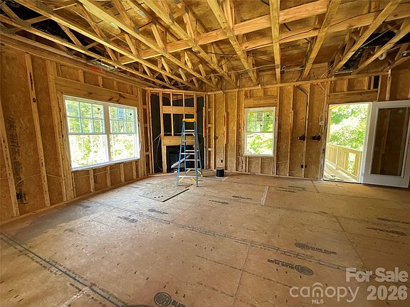 3rd image of 1570 Autumn Ln #117