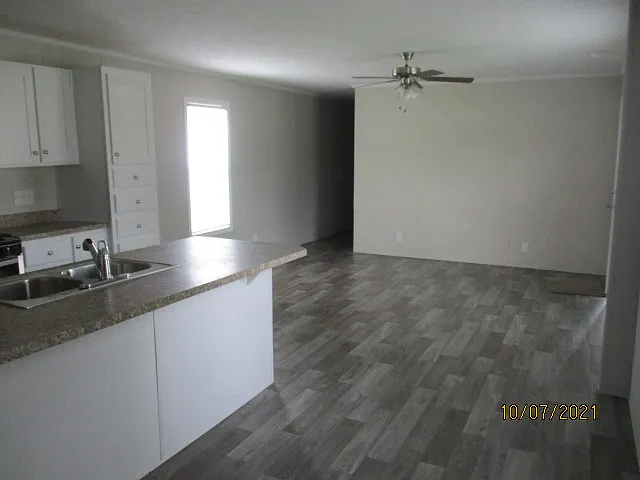 913 Moss Ave — Photo 49