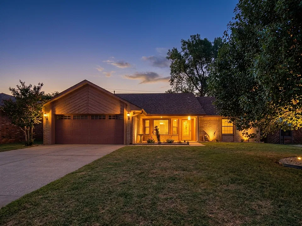 11124 Ashford Dr