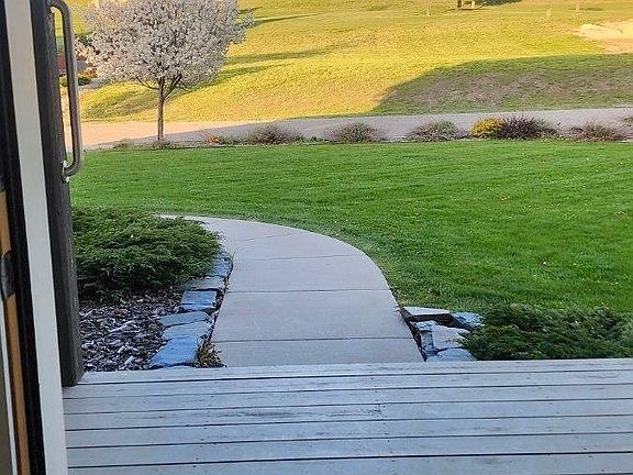 4th image of 95 Eagle Dr
