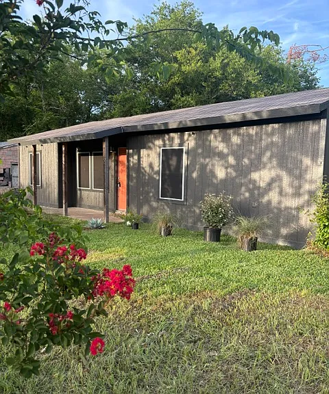 714 Northaven Dr — Photo 2