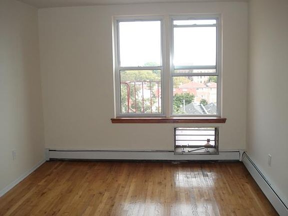 3rd image of 8446 127th St