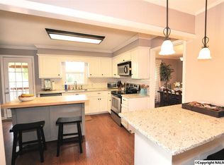 1307 Ridgedale St, Athens, AL 35613