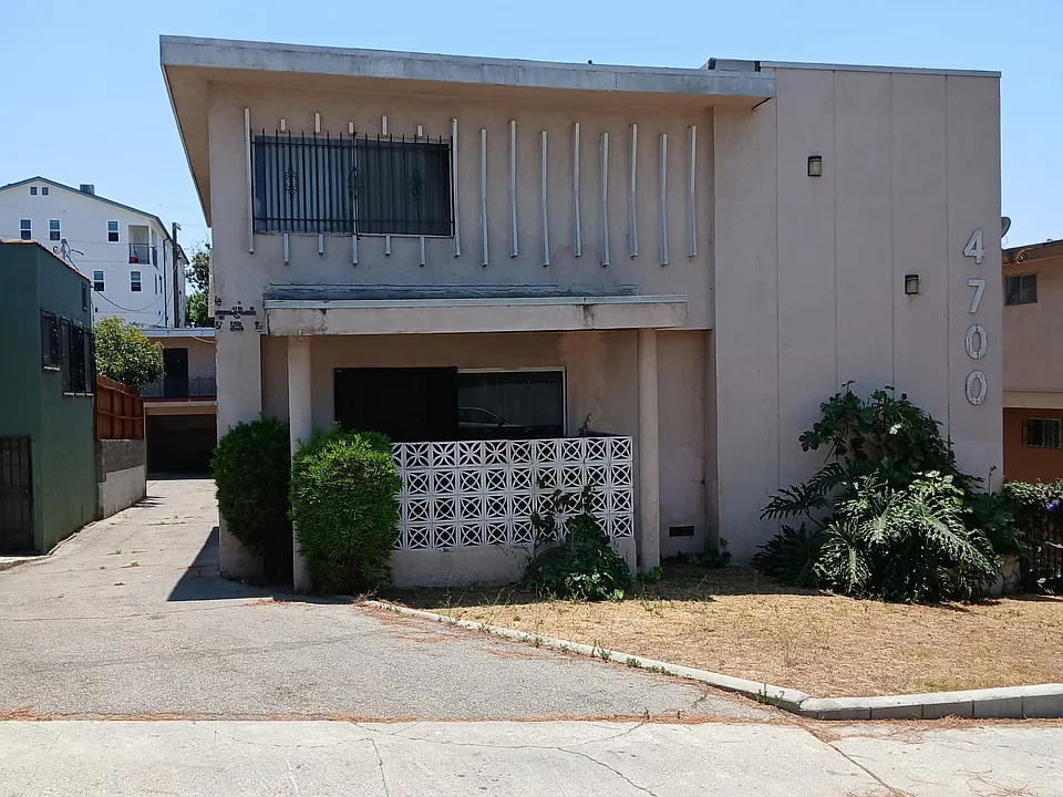 4700 Saint Elmo Dr