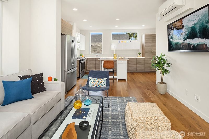 5th image of 3029 3rd Avenue W #B